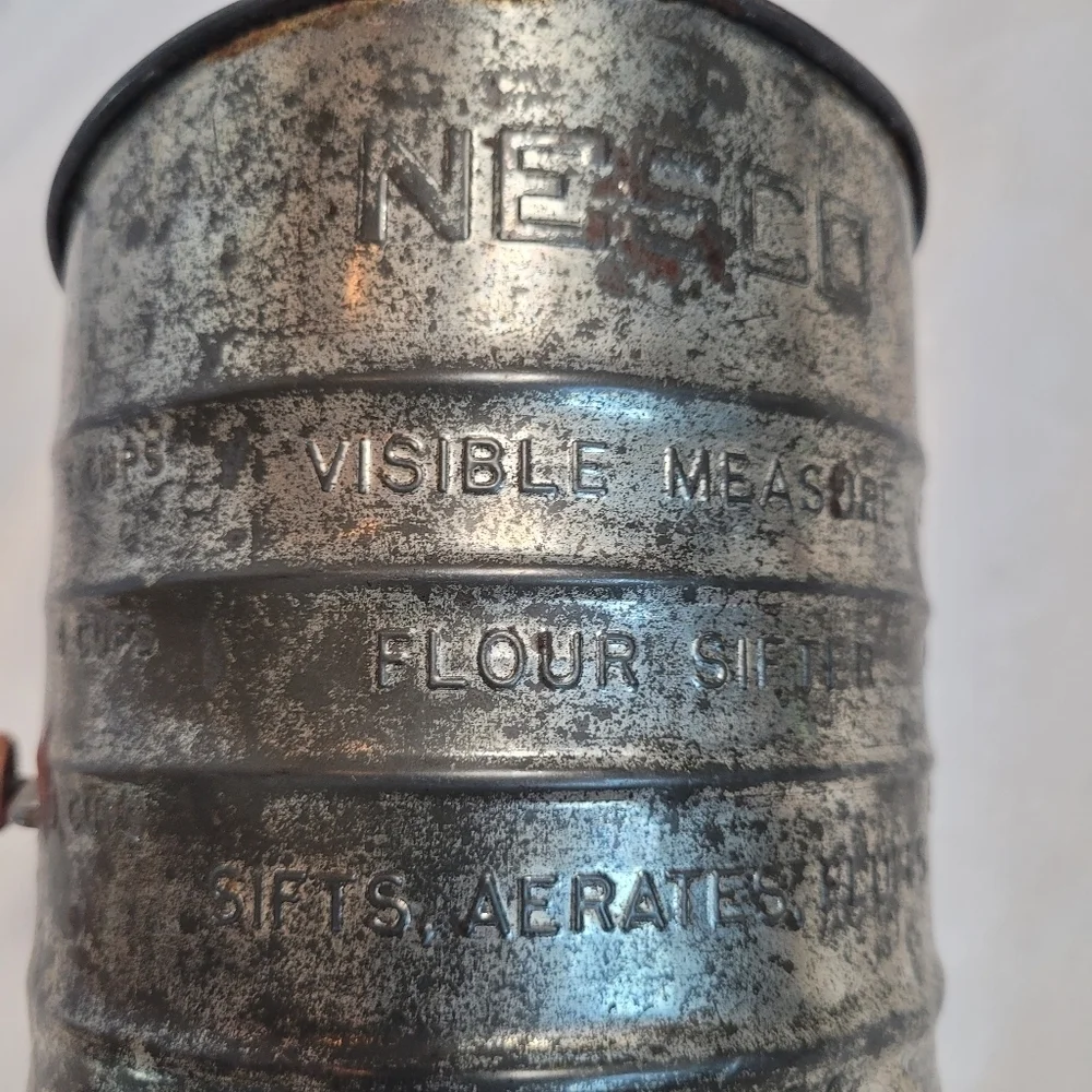 Vintage Nesco Visible Measure Flour Sifter